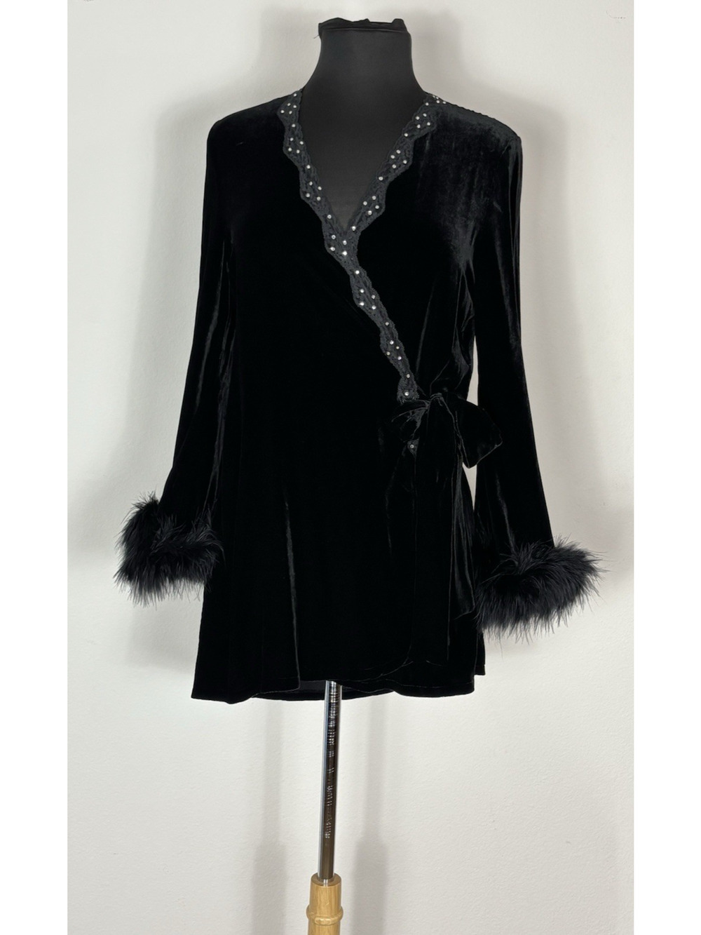 Victoria's Secret Y2K Black Velvet Feather Trim Sequin Wrap Jacket Robe Glam OS